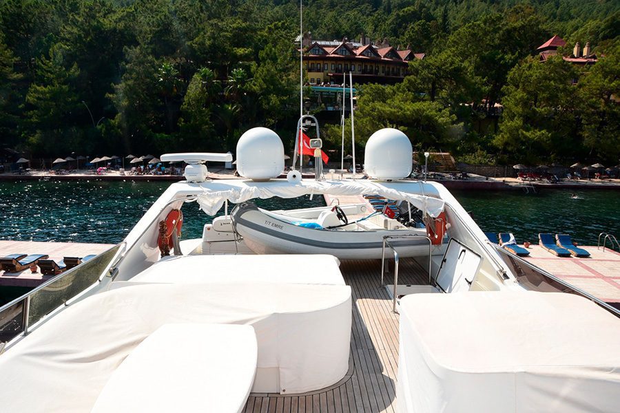 Alanya Yacht Rental 26m Ferretti 80